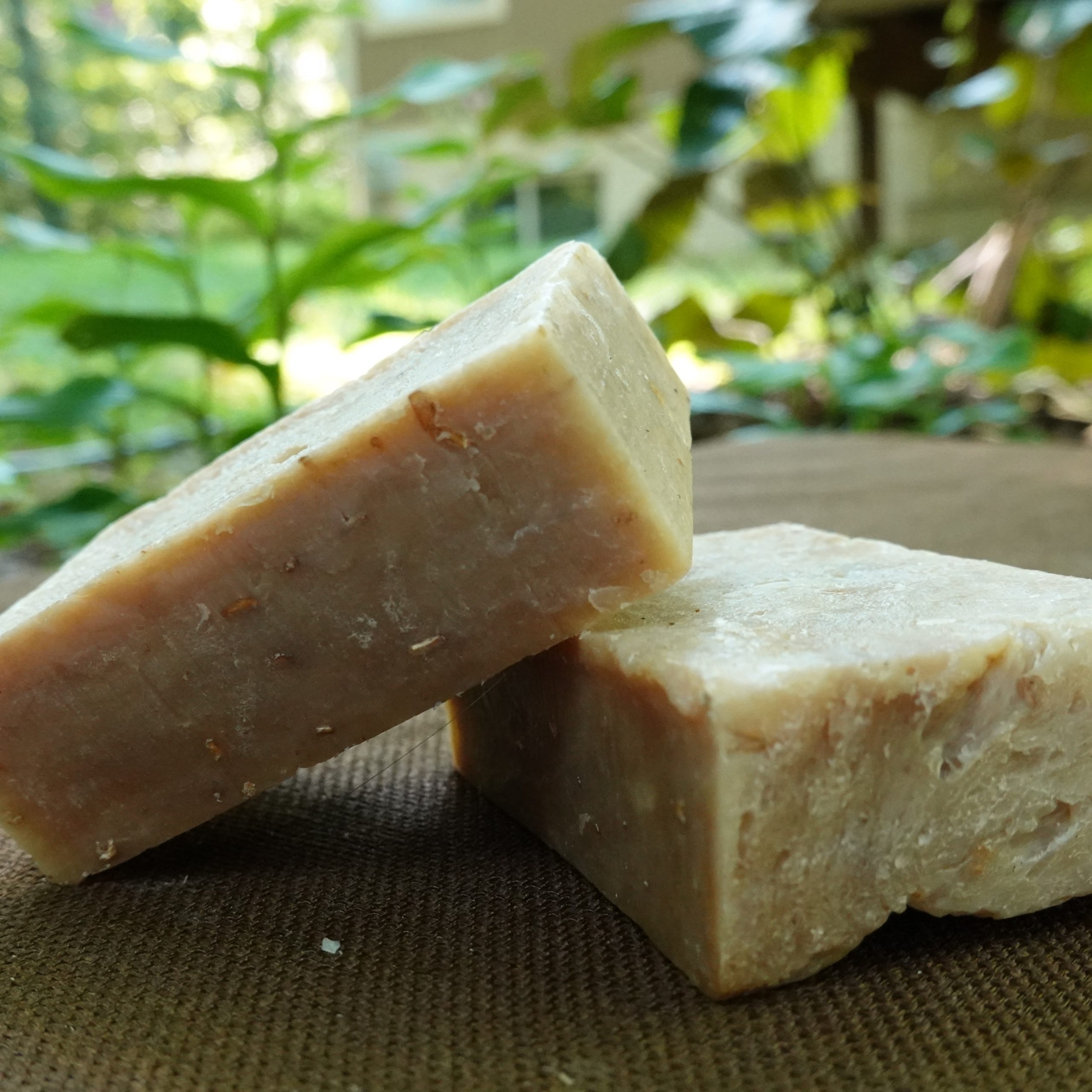 OATMEAL & HONEY SOAP